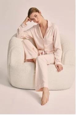 Homebodii Eva Lounge Tencel™ Pyjama Set Hot