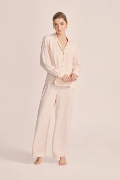 Homebodii Eva Lounge Tencel™ Pyjama Set Hot