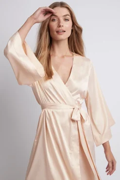 Homebodii Jasmine Short Robe Online