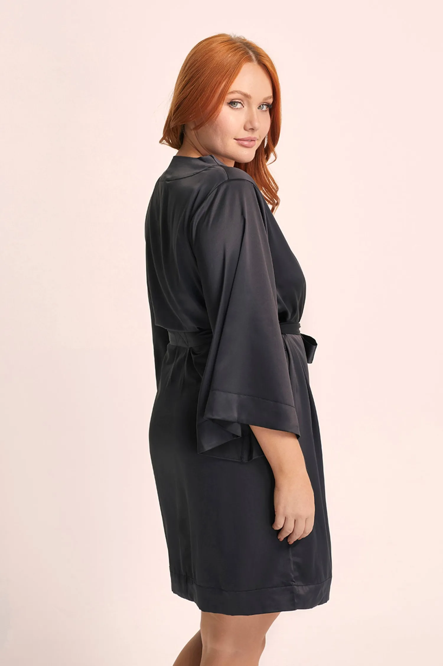 Homebodii Jasmine Short Robe Best