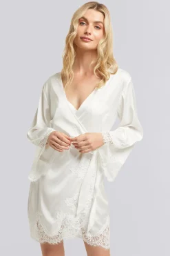 Homebodii Sian Robe Hot